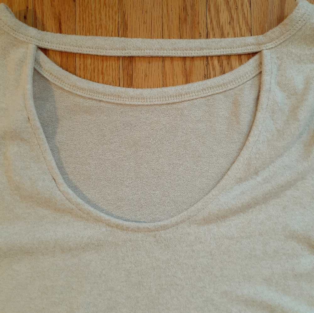 Sweater - Picture 7 of 10